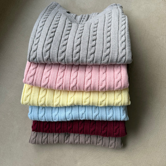 Casual vest V cut.
