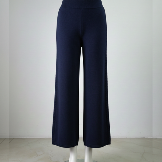 Dark blue oversize suit.