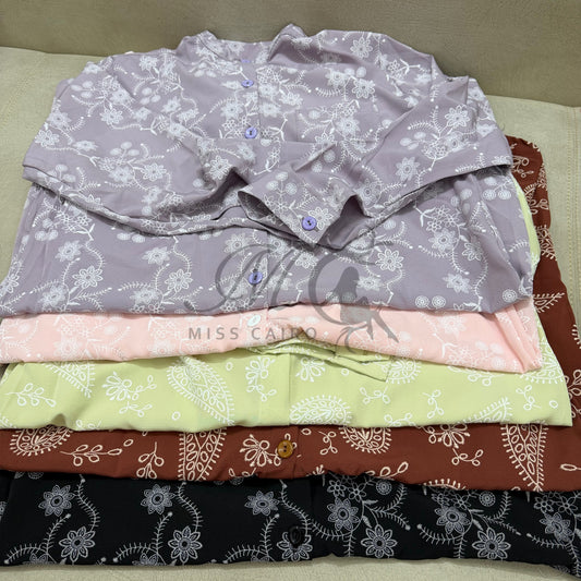 Elegant paisley patterned dress.