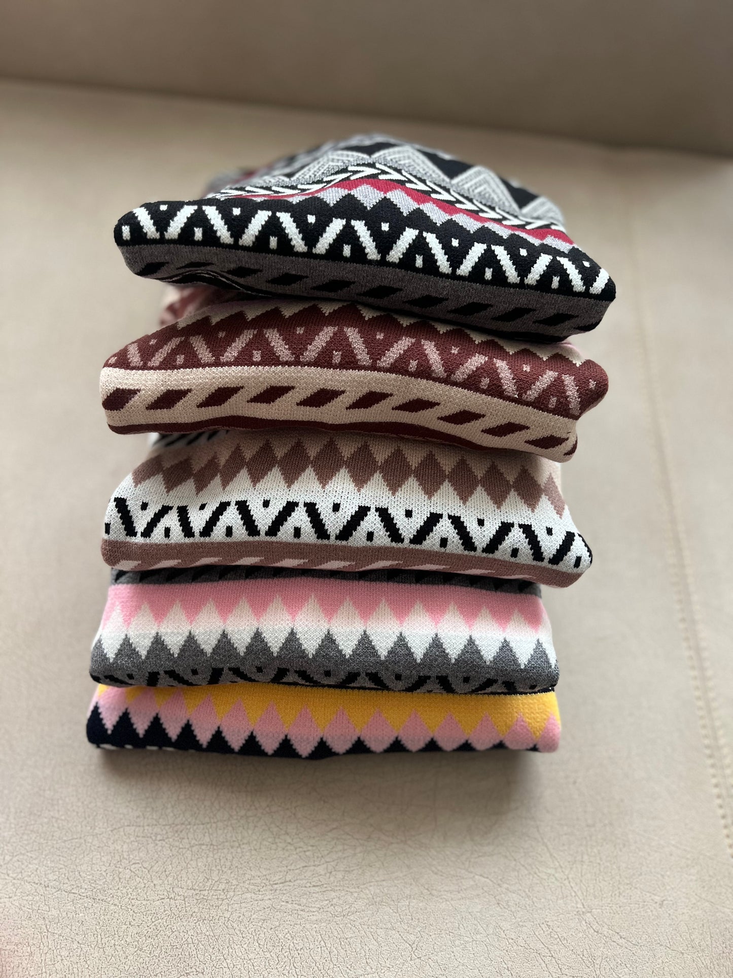 Geometric pattern knitted sweater.