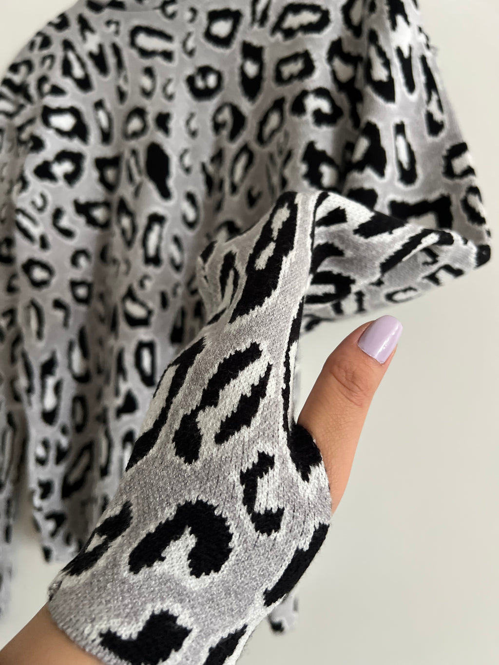 Warm Leopard chic knit blouse.