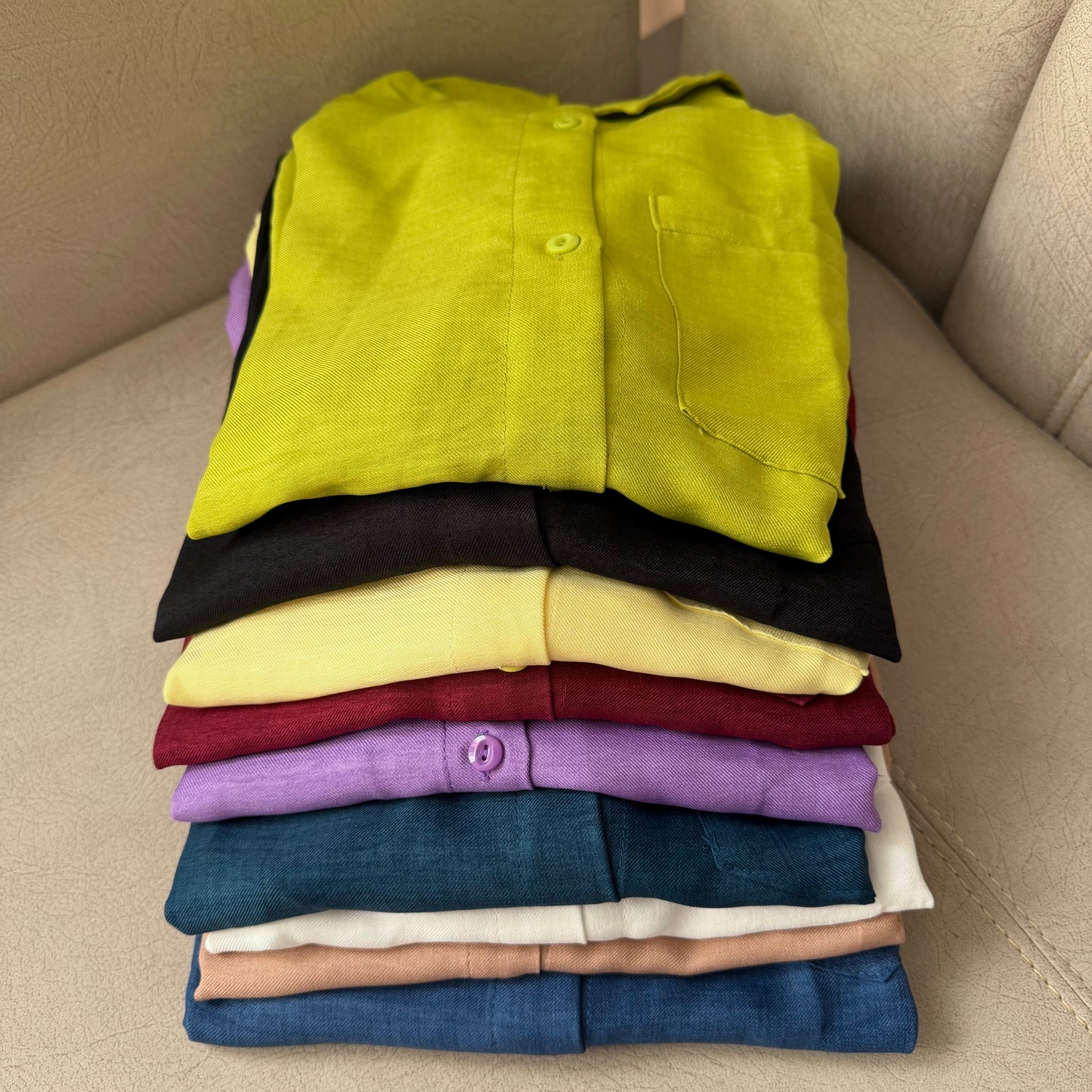 Elegant linen-polyester blend shirt