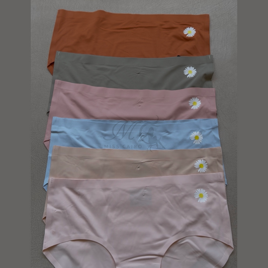 Seamless underwear laser cut.