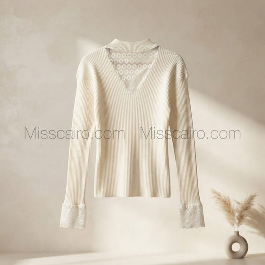 Cozy elegant knitted sweater.