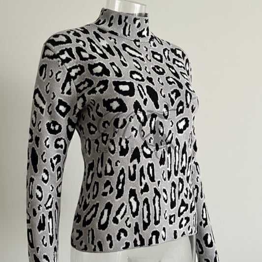 Warm Leopard chic knit blouse.