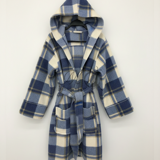 Checkered hooded jacket.