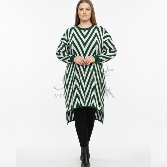 Oversized zigzag tunic.