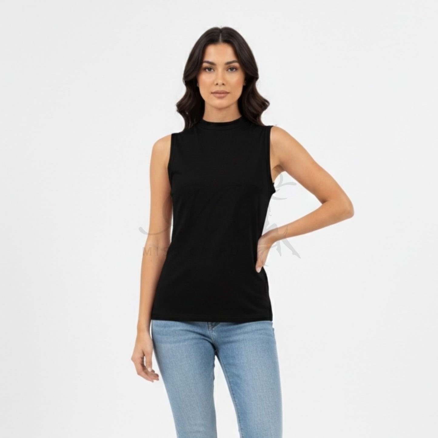 Sleeveless light top.